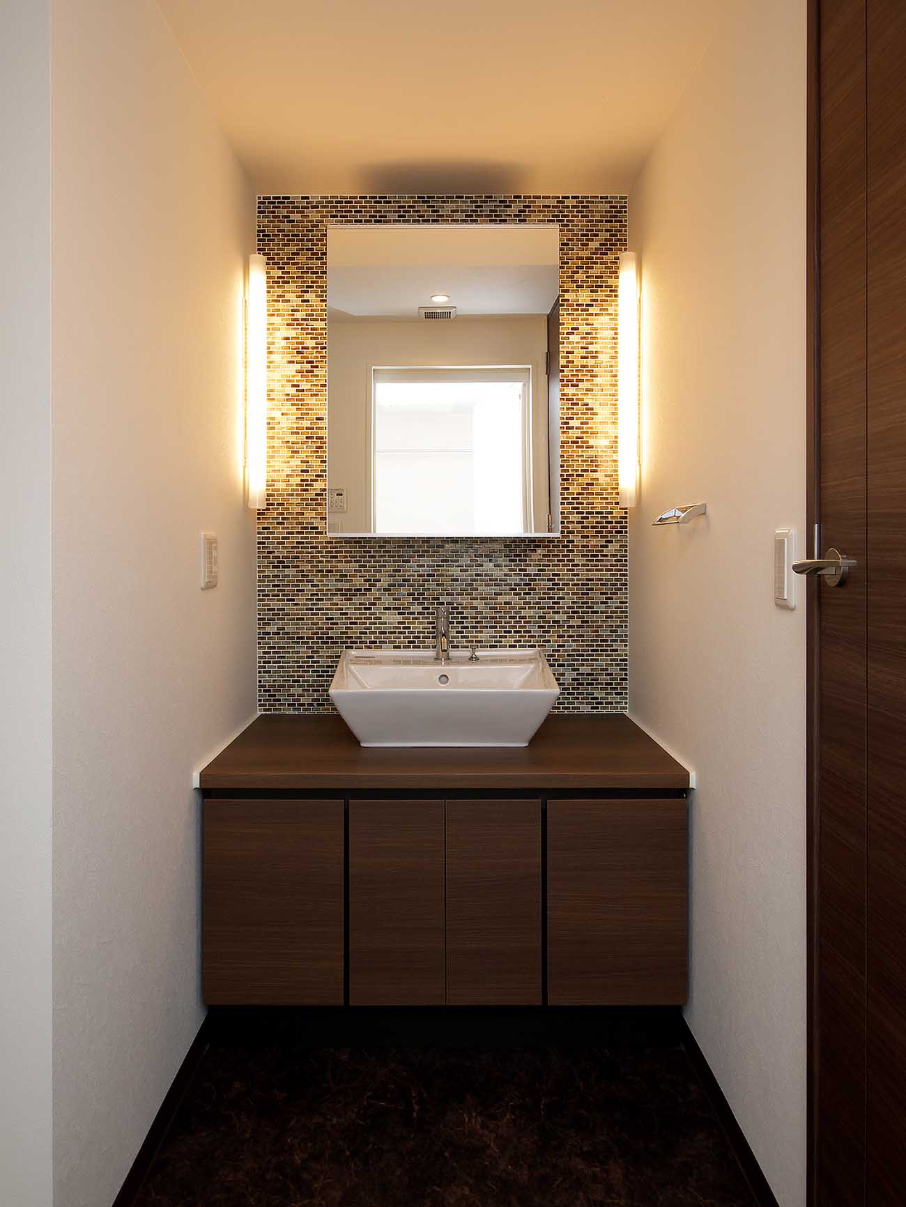 REGARO KANAYAMA Sta.